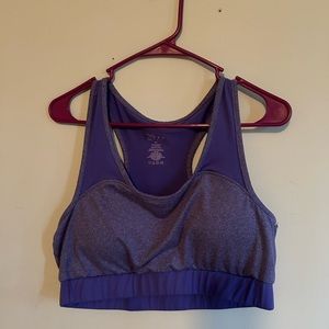 Women’s sports bra